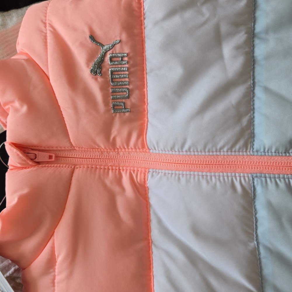 Puma Girls 3 pice vest set. - Picture 8 of 8